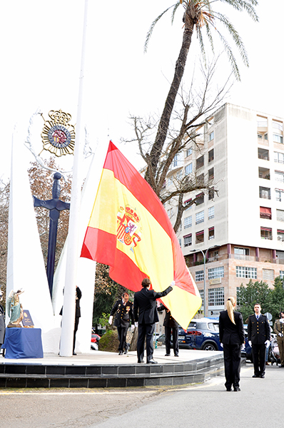 Izado de la Bandera de España